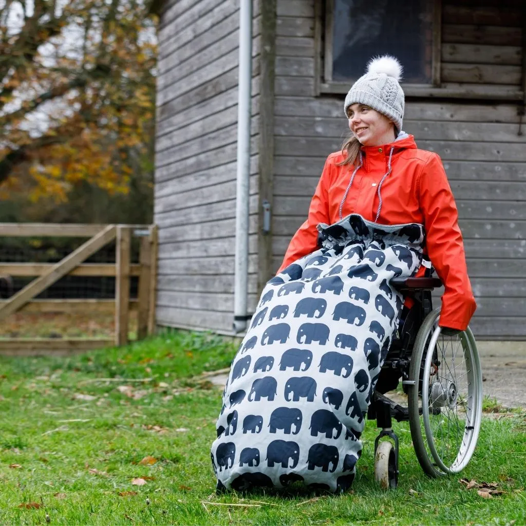 Adult fleece-lined wheelchair cosy - GREY ELEPHANT