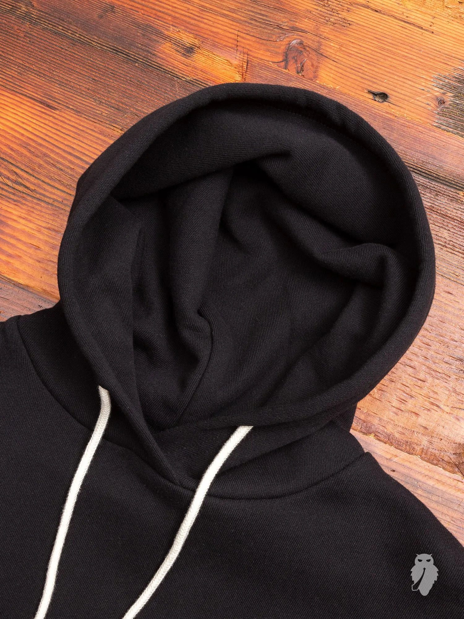 Beach Hoodie in Black