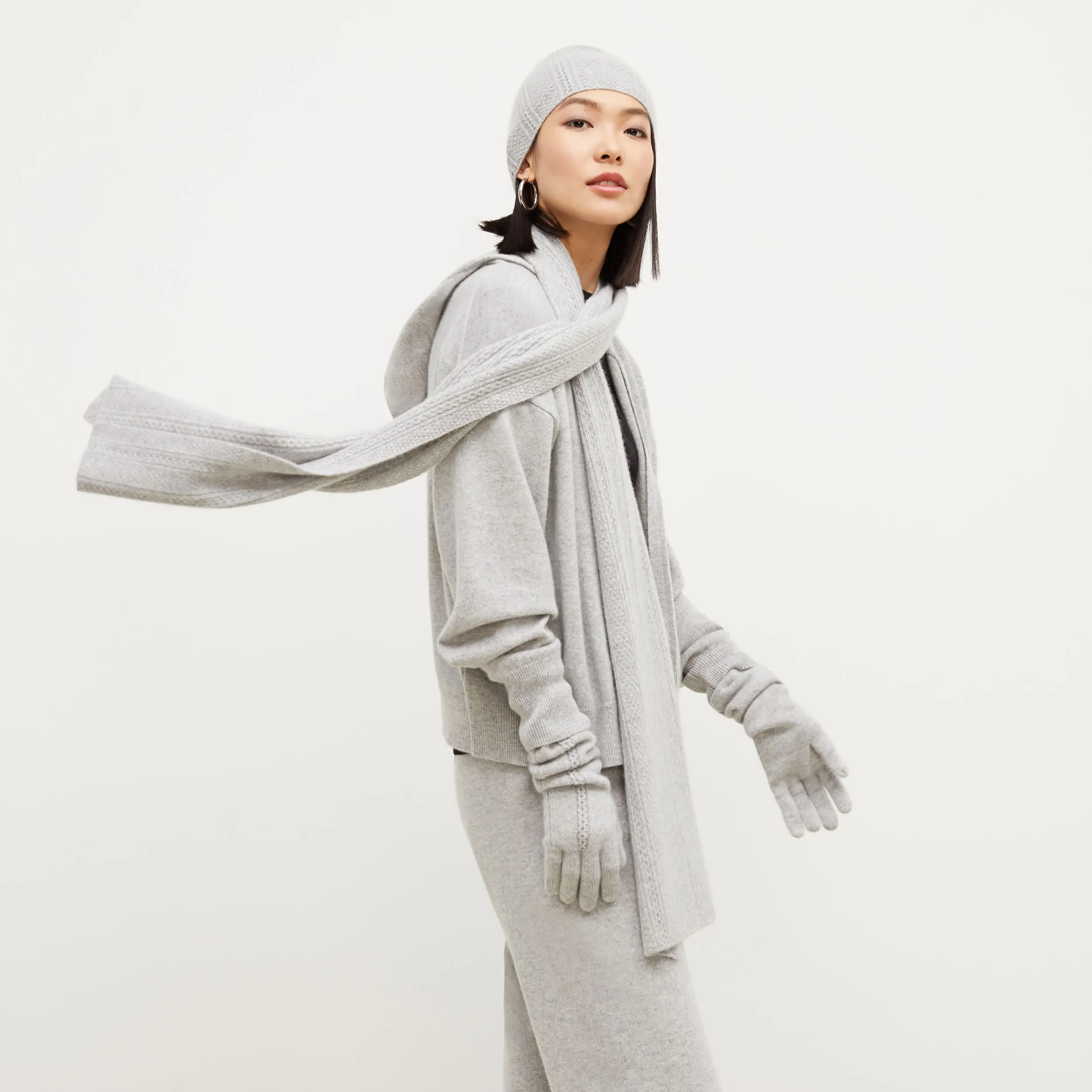 Circle Cable Gloves - Cashmere :: Heather Gray