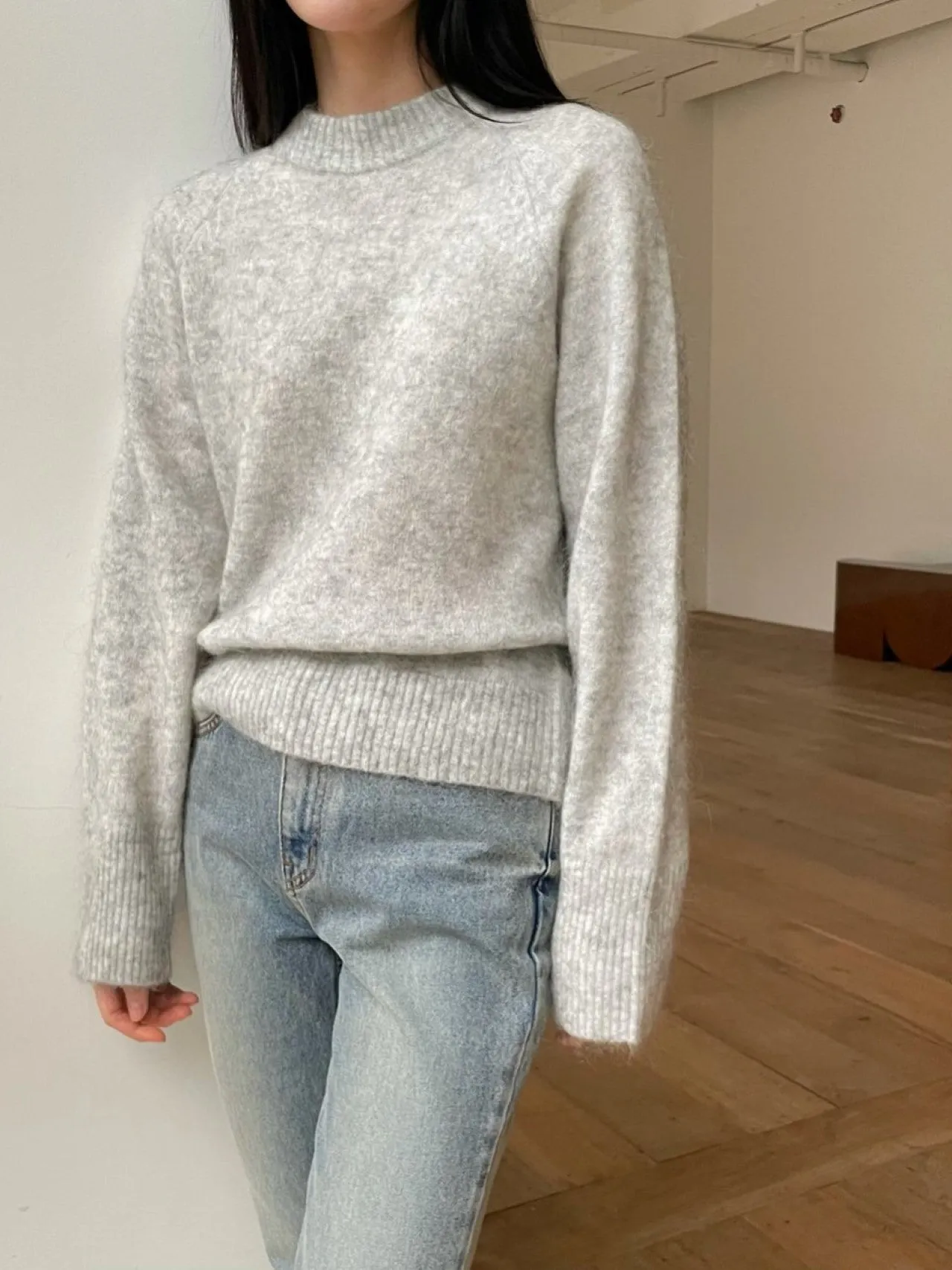 MOHAIR ROUND NECK KNIT